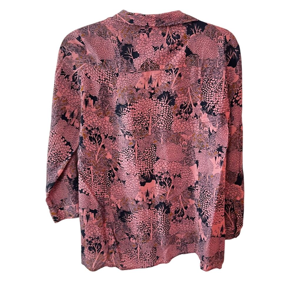 Anthropologie 19 Conversations Printed Pink and Navy Blouse SZ 6 - Picture 2 of 7